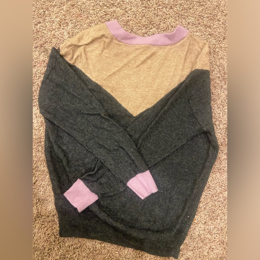 Cute like brand new top worn once